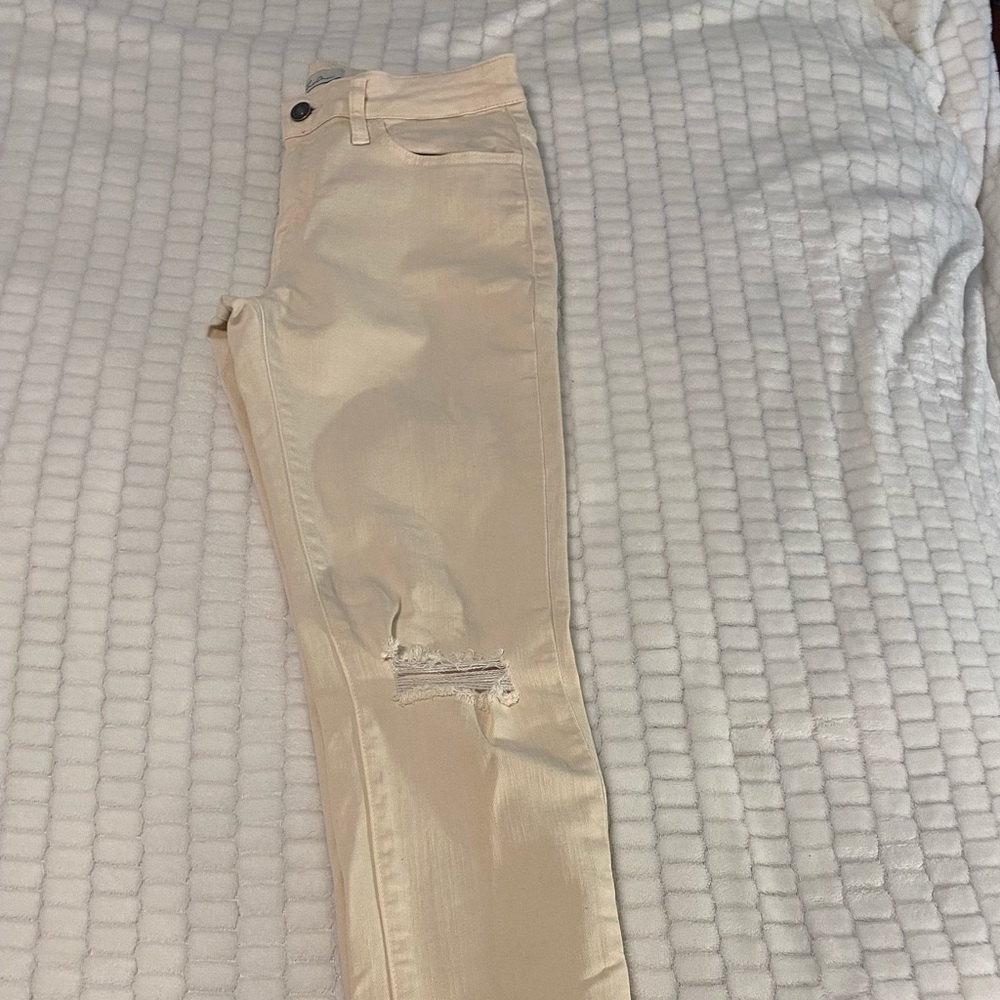 Cream Jeans